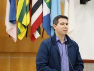 Hernani pede melhorias em campo de futebol no Conjunto São Benedito