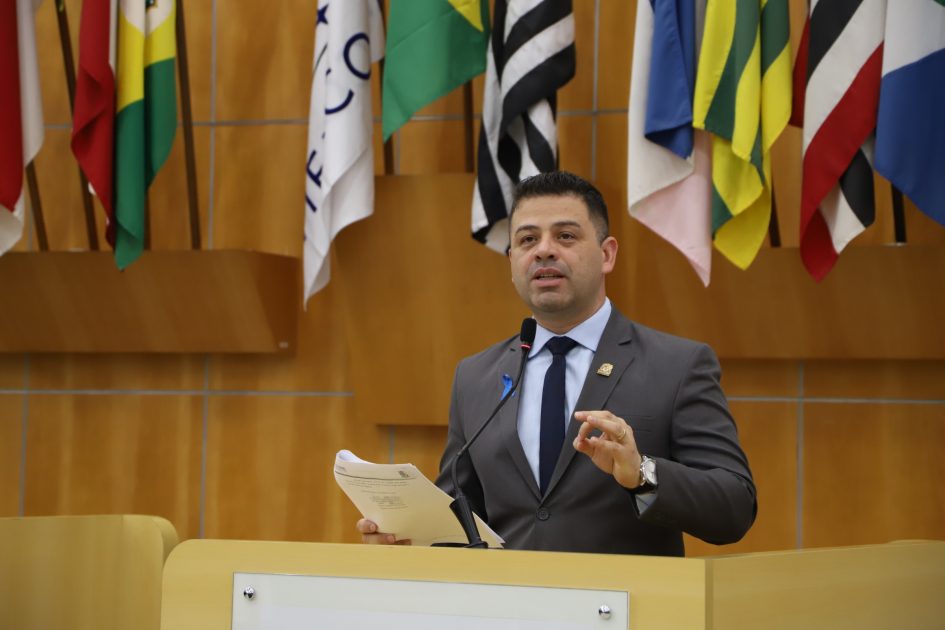 Jean Araújo cobra liberação de grafite em área de lazer no Balneário Paraíba