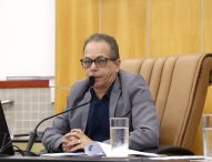 Paulinho do Esporte pede substituição imediata de placa de rua