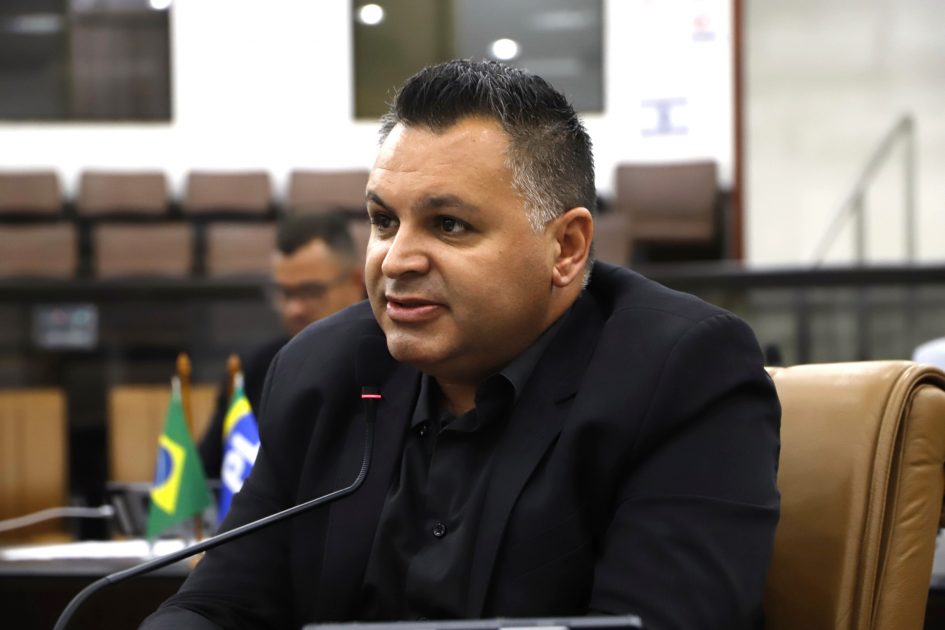 Netho Alves pede recuperação de ponte em estrada municipal no bairro Mato Dentro