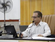 Paulinho do Esporte pede faixa de pedestres em avenida próxima a supermercado