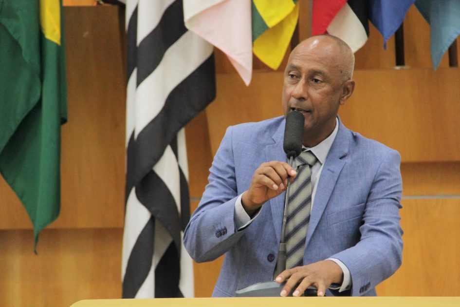 Câmara Municipal vota normativas para uso de Inteligência Artificial na Administração Pública