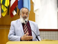 Valmir do Parque Meia Lua fiscaliza asfalto de ruas em diferentes bairros de Jacareí