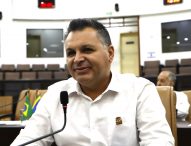 Netho Alves solicita limpeza de terreno perto de escola municipal