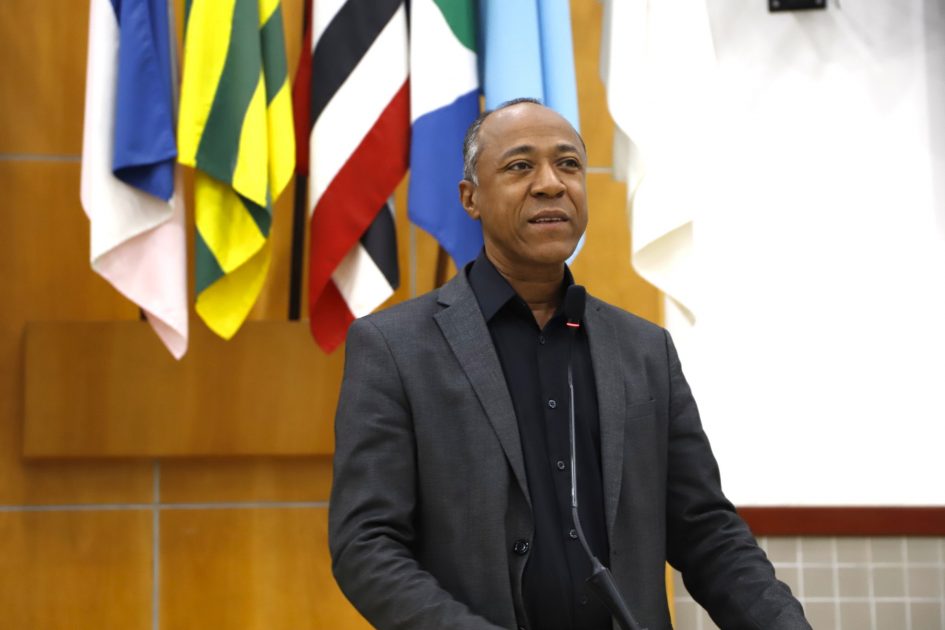 Rogério Timóteo pede manutenção de academia ao ar livre no Parque Meia Lua