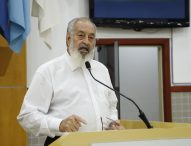 Valmir cobra muro de arrimo em unidade de saúde e monitoramento por câmeras