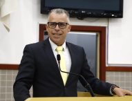 Luís Flávio questiona prefeito sobre execução de obras de drenagem e saneamento no Veraneio Ijal