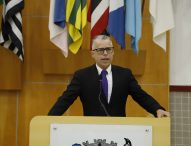 Luís Flávio questiona prefeito sobre interdição do prédio da EMEF Lamartine Delamare