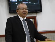 Marcelo Dantas solicita cobertura em quadra esportiva de escola na Vila Zezé