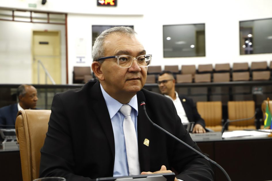 Marcelo Dantas pede melhorias estruturais no Parque Santo Antônio