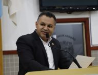 Netho Alves cobra prefeito sobre melhorias em quadra esportiva na Vila Zezé