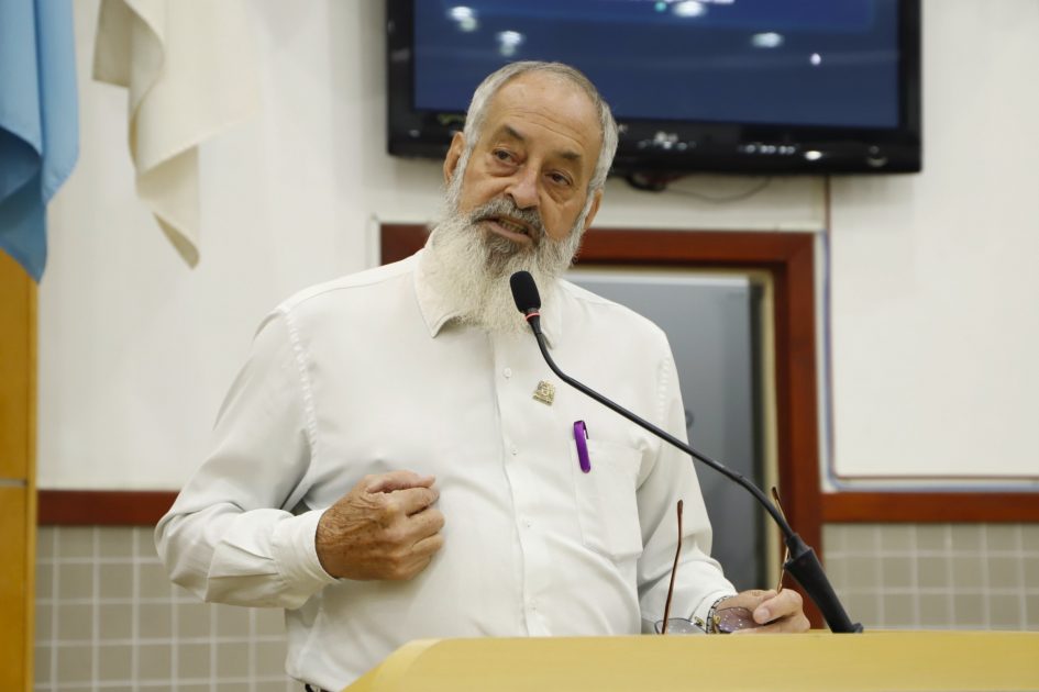 Valmir do Parque Meia Lua reivindica novas unidades habitacionais para Jacareí