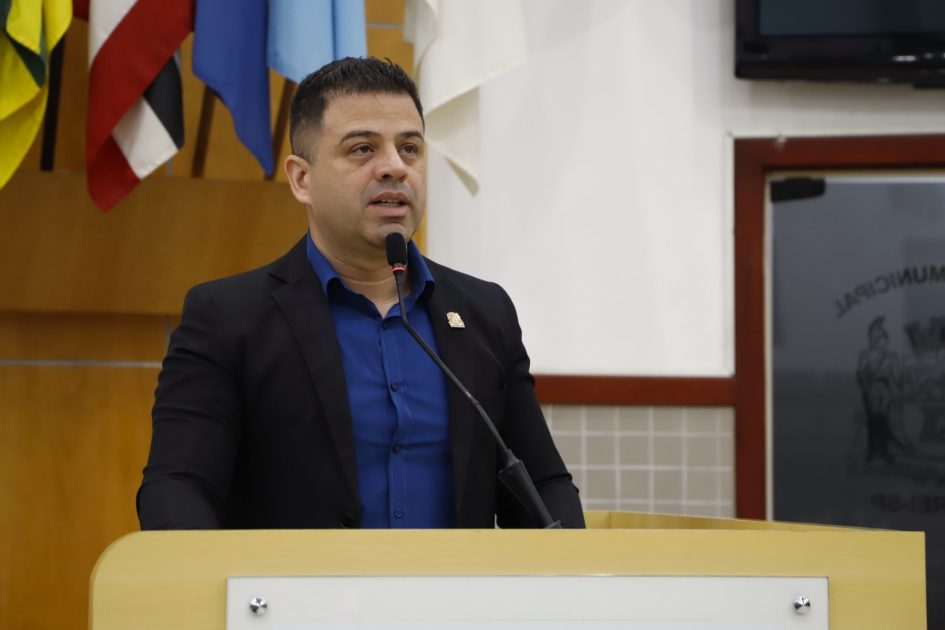 Jean Araújo cobra reforço das rondas e patrulhamento nos bairros Santana e Chácara Itapuã