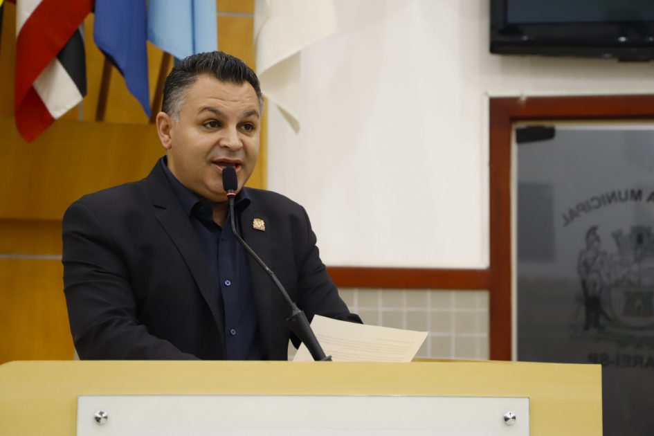 Netho Alves pede regularização de coleta de lixo no Chácaras Reunidas Ygarapés