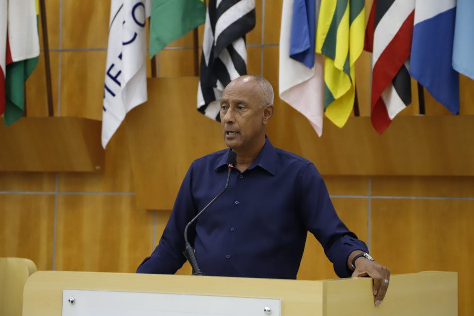 Paulinho dos Condutores cobra manutenção de estrada municipal no Bairrinho