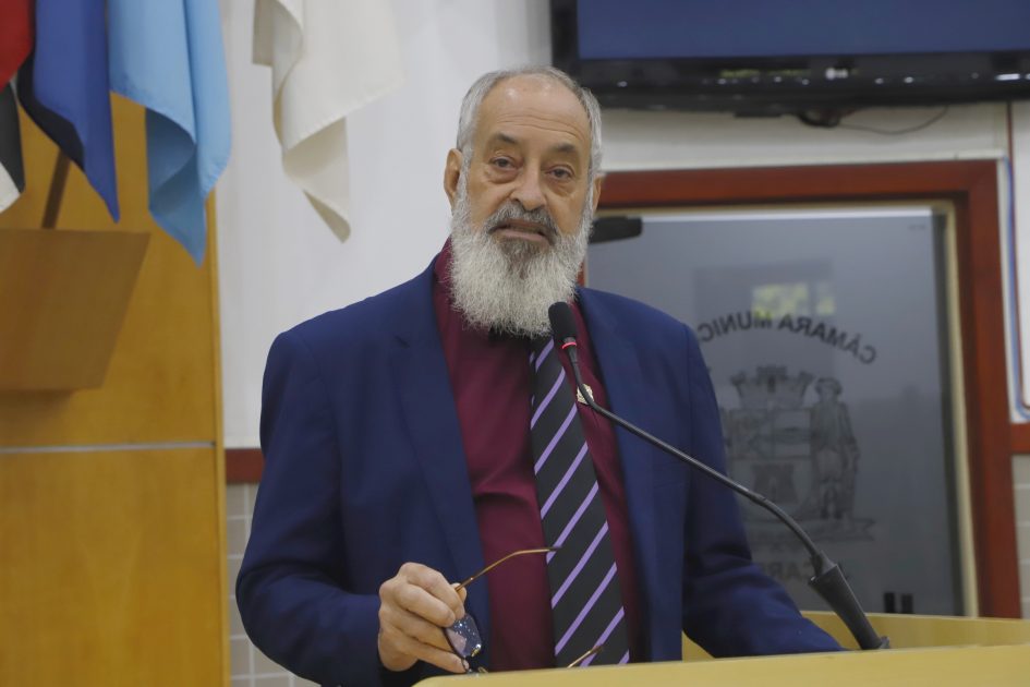 Valmir cobra EDP São Paulo sobre poda de árvore no Parque Meia Lua