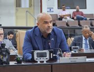 Juex Almeida cobra andamento de protocolos ‘parados’ no AtendeBem