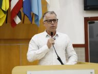 Luís Flávio cobra fiscalização em veículo abandonado no Parque Itamaraty
