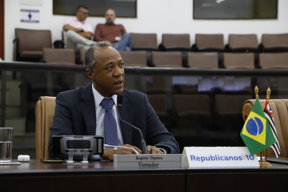 Rogério Timóteo pede patrulhamento policial na Praça Conde de Frontin