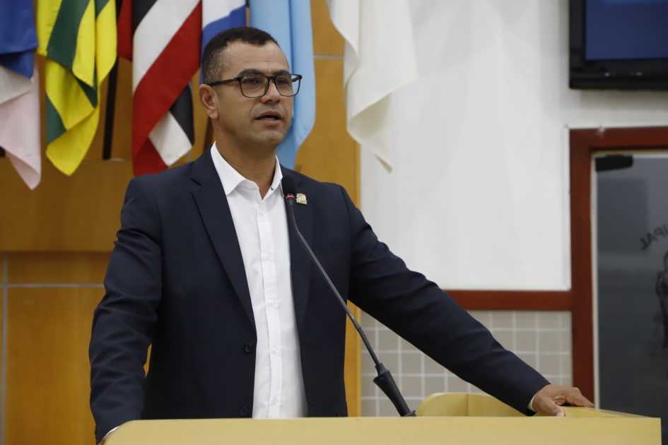 Siufarne sugere adequação no itinerário de van escolar na Vila Garcia