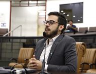 Gabriel Belém questiona Prefeitura sobre cálculo de pagamento de anuênios dos servidores municipais