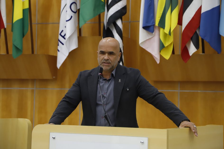 Juex Almeida cobra instalação de iluminação pública na Estrada Soldab