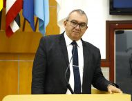 Marcelo Dantas solicita instalação de bebedouro em quadra no Bairro Cidade Salvador