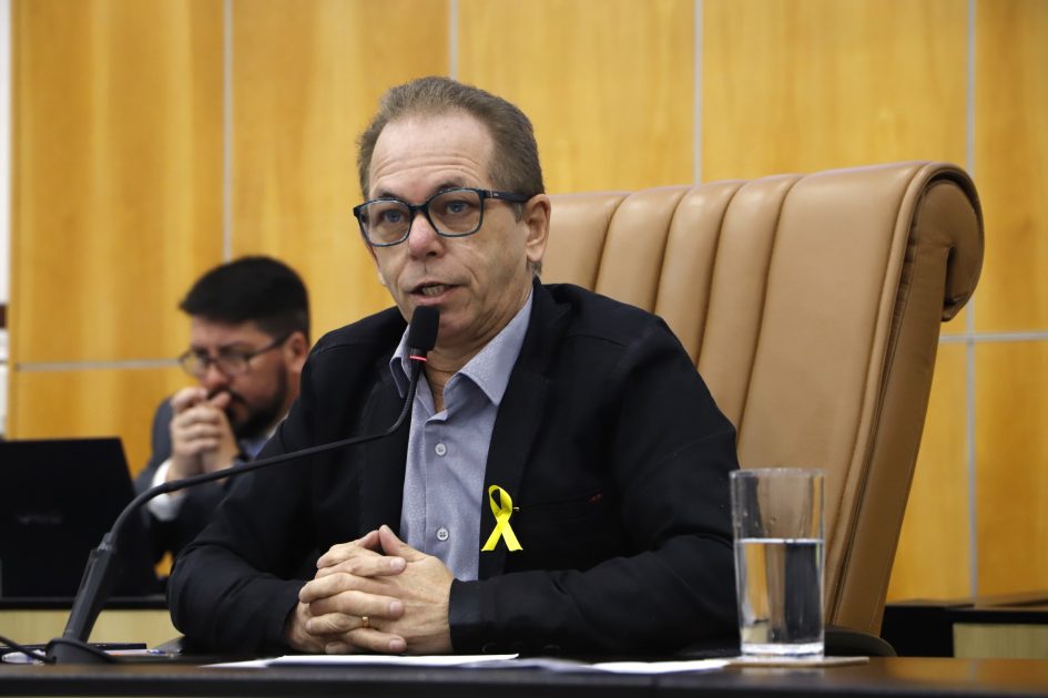 Paulinho do Esporte cobra repintura de faixas de pedestres no Centro