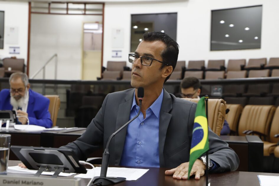 Daniel Mariano pede estudos para futura implantação de novo cemitério em Jacareí