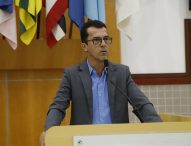 Daniel Mariano questiona entidade gestora sobre atendimentos na UPA Dr. Thelmo