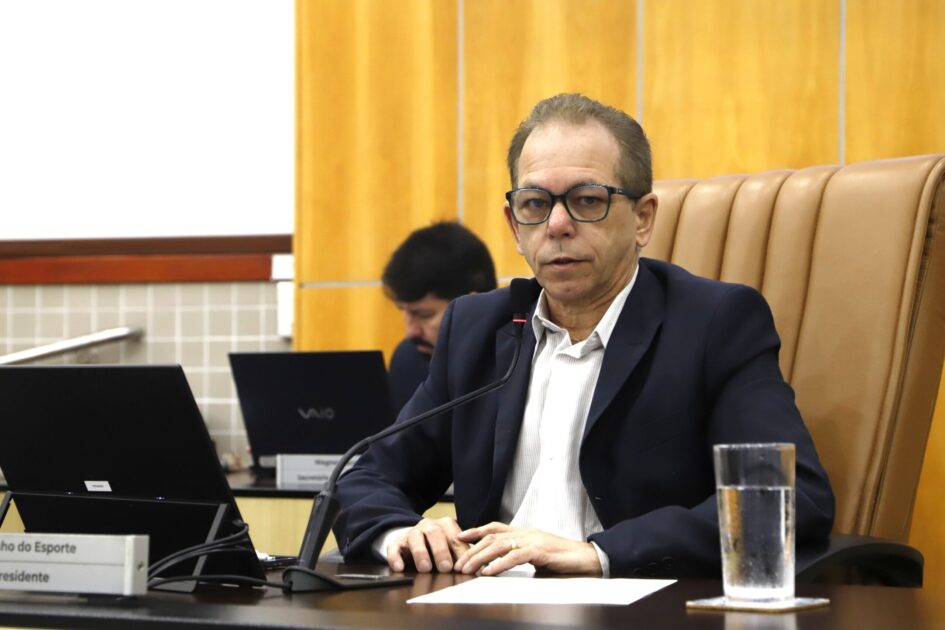 Paulinho do Esporte cobra de concessionária a recuperação do asfalto da Rodovia Dom Pedro I